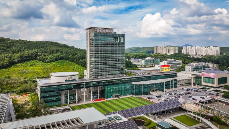 1. 용인특례시청사 전경 (1).jpg